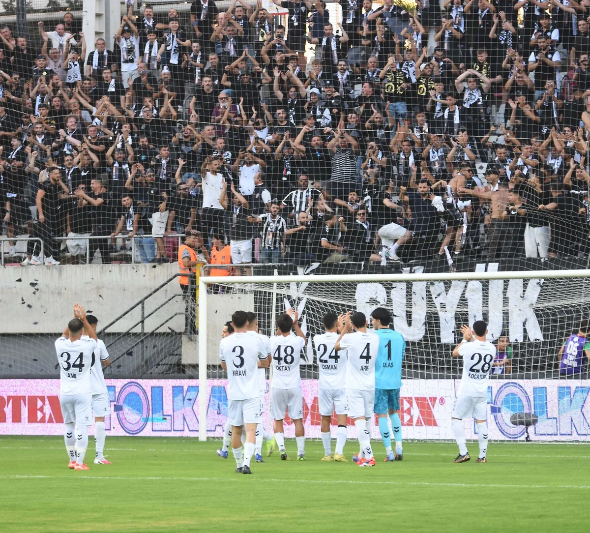 Altay, 1922 Akşehir'i İzmir Atatürk Stadı'nda yenerek ilk iç saha zaferini hedefliyor