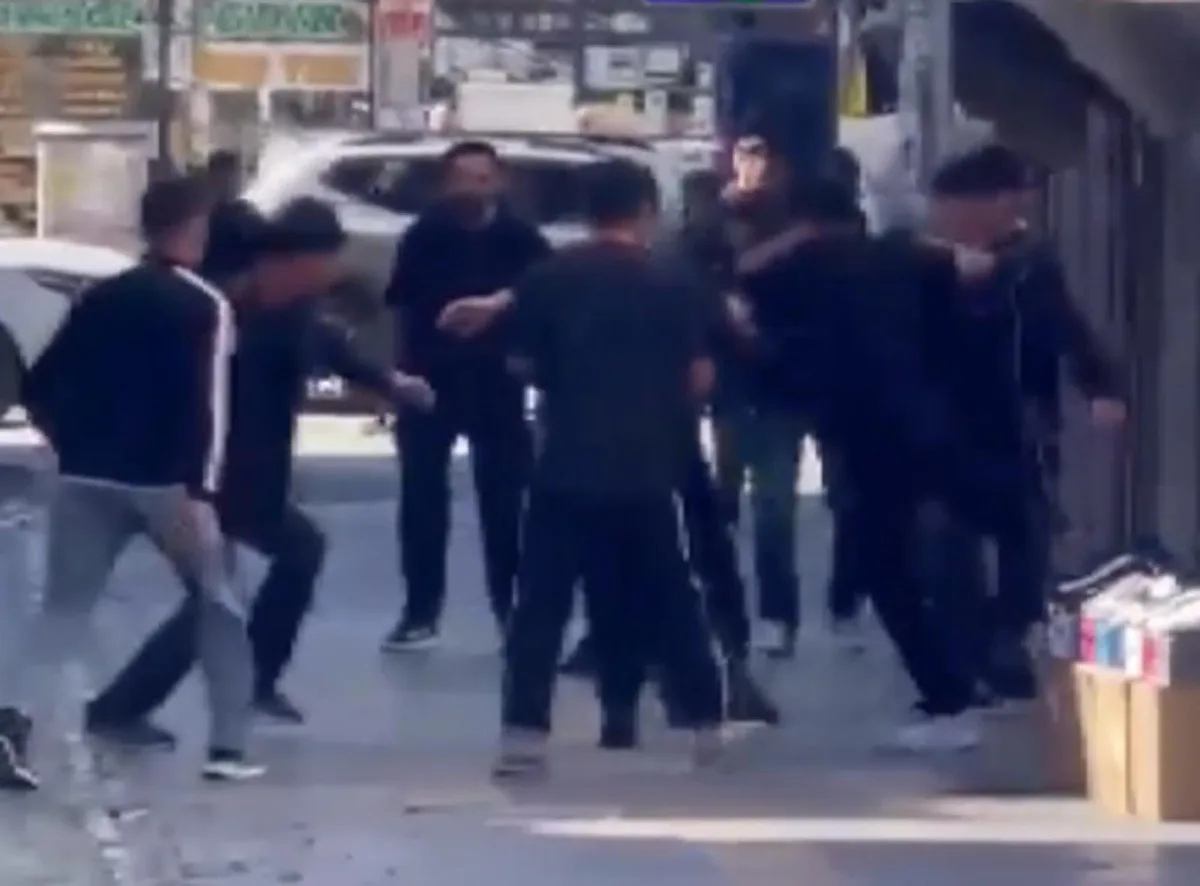 Iğdır'da ayakkabı mağazasında 7 kişi, genci muşta ve kesici aletlerle yaraladı
