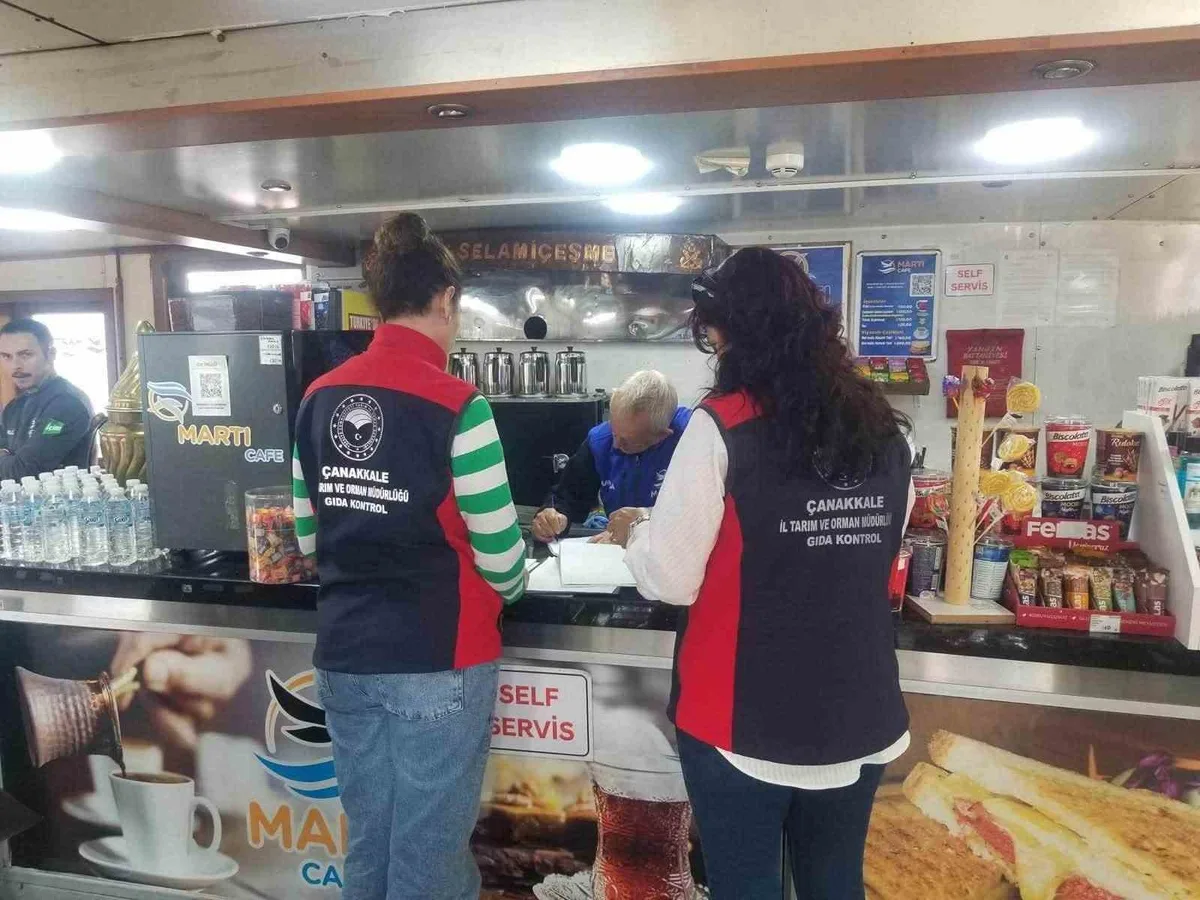 Çanakkale'de feribotlardaki gıda işletmeleri Tarım ve Orman Müdürlüğünce denetlendi