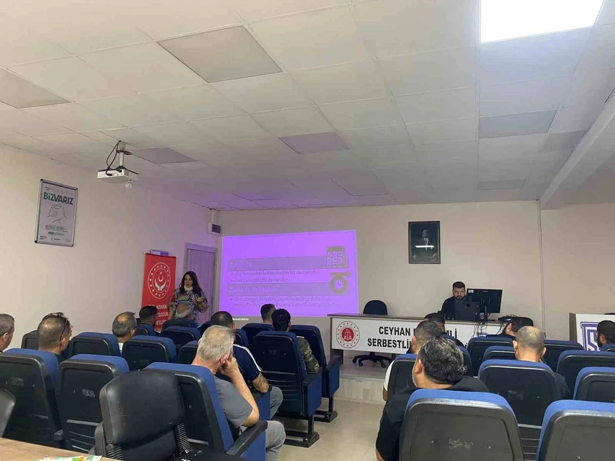 Adana'da denetimli serbestlik yükümlülerine 'Kendini Bilmek' eğitimi verildi