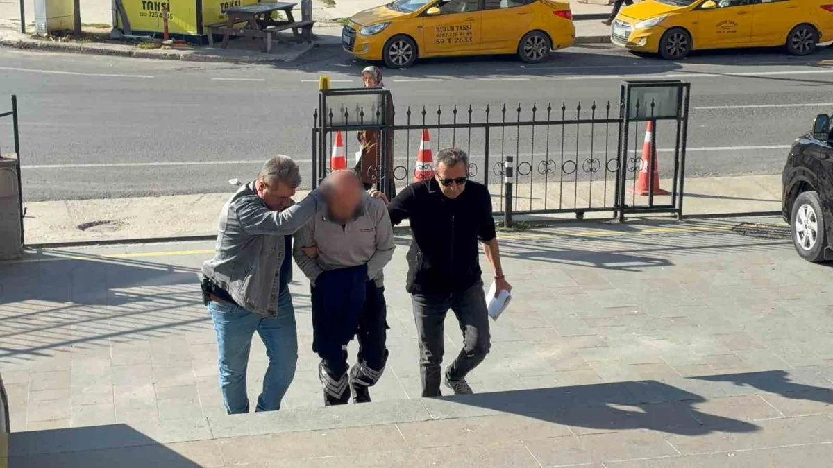 Tekirdağ Kapaklı'da oyuncak tabancayla kuyumcu soymaya çalışan şüpheli yakalandı