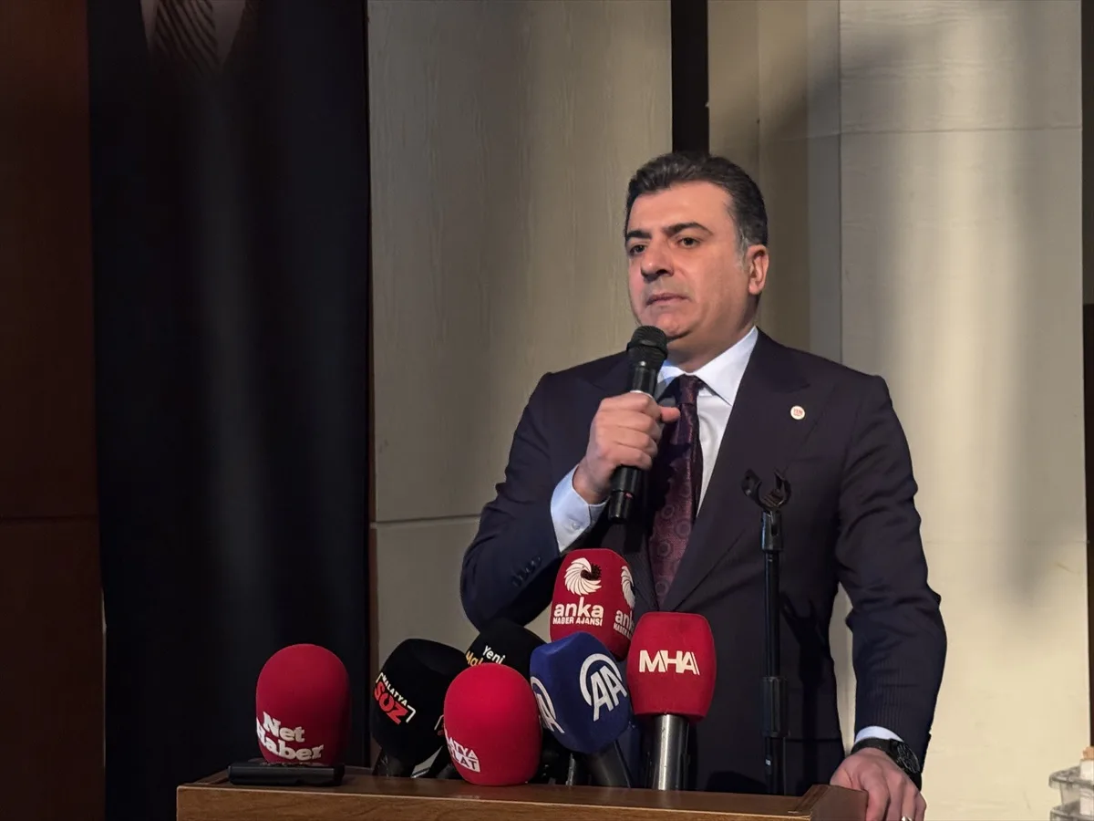 Zeynel Emre, Malatya'da emekli ve asgari ücretlilerin alım gücüne dikkat çekti