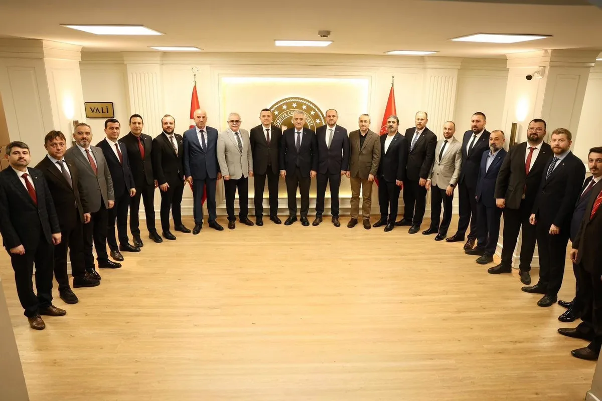 DTSO'nun yeni yönetimi, Vali Makas'ı ziyaret ederek başarı dileklerini aldı