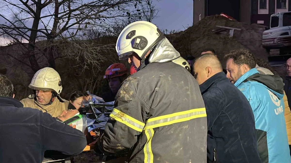 ÇOMÜ Terzioğlu Yerleşkesi'ndeki inşaatta göçükten 2 işçi kurtarıldı