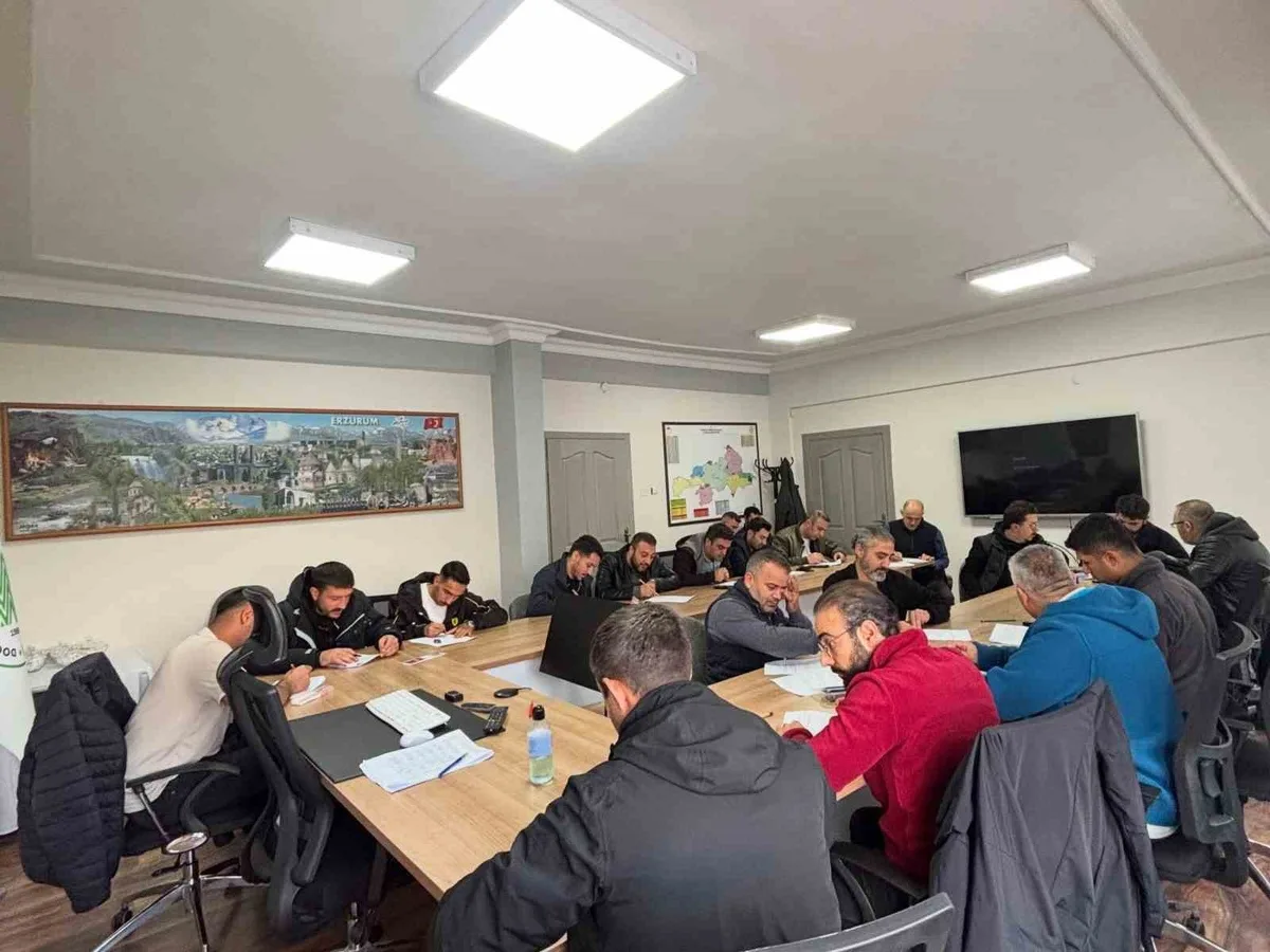 Erzurum'da avcı eğitimi kursunu tamamlayan 31 avcı adayı sertifika aldı