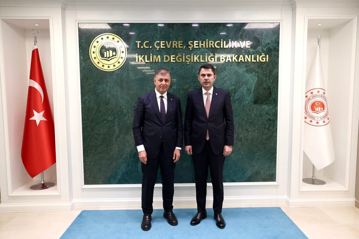 Bakan Kurum ile İzmir Büyükşehir Belediye Başkanı Tugay, Körfez Eylem Planı'nı ele aldı