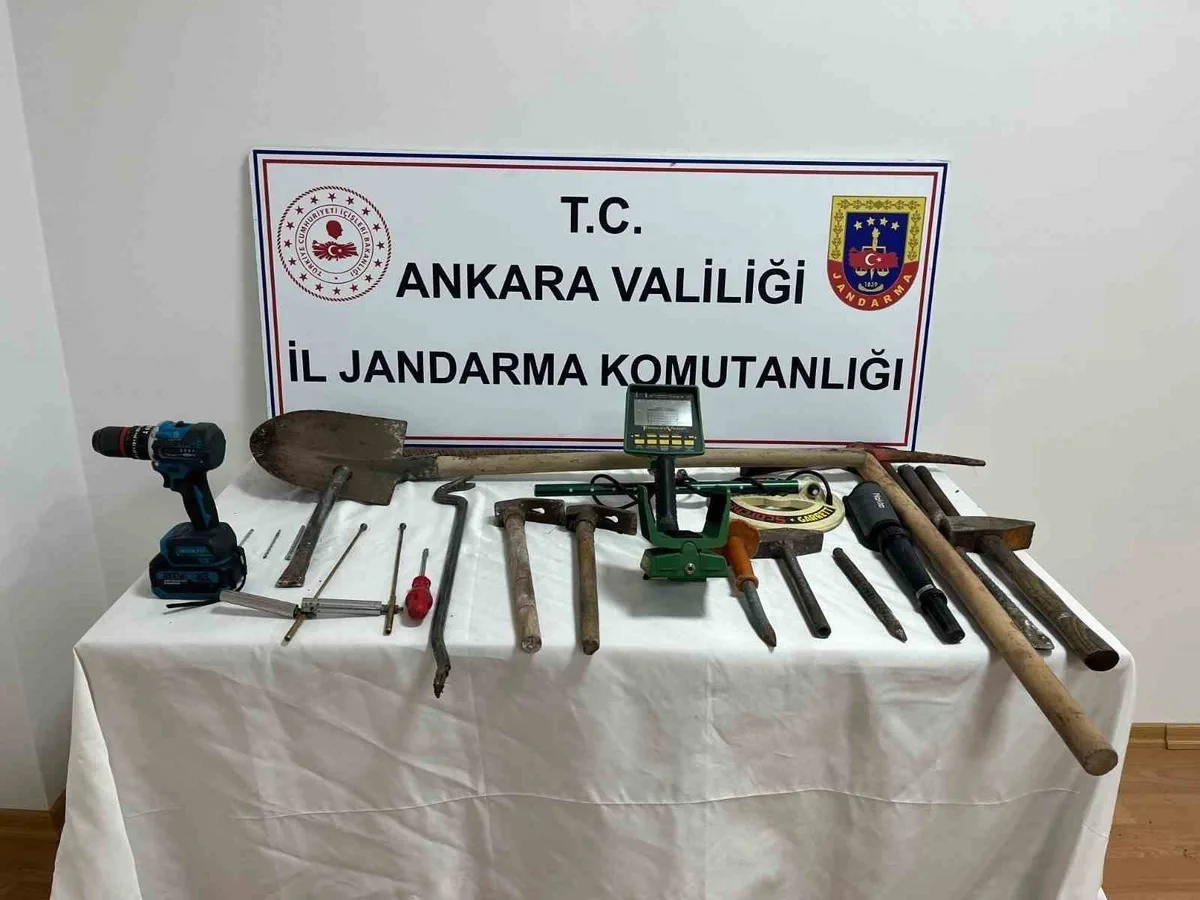Ankara'da jandarmanın kaçak malzeme operasyonunda 11 kişi hakkında işlem başlatıldı