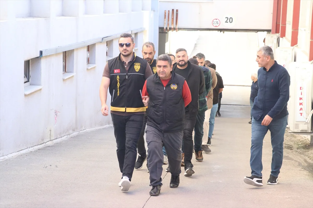 "Kurgu trafik kazası" soruşturmasında 77 şüpheli gözaltına alındı