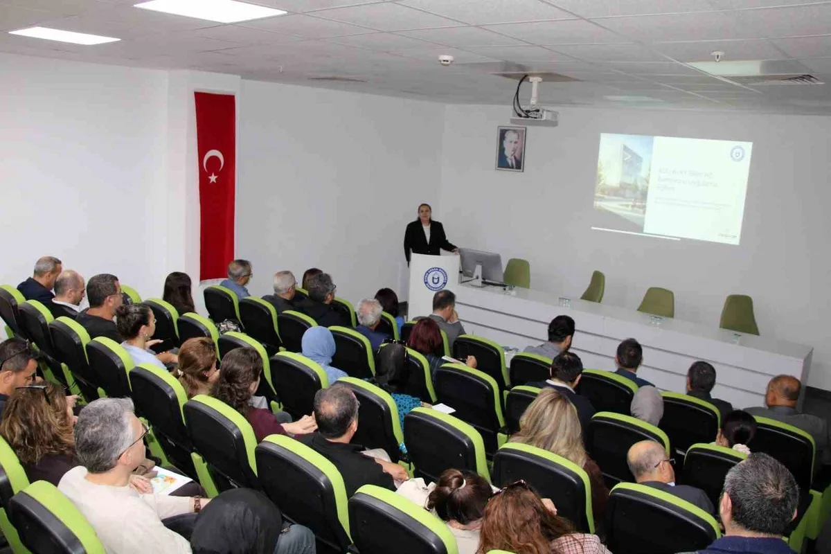 ADÜ'de KVKK uygulama eğitimi düzenlendi, birim temsilcileri katıldı
