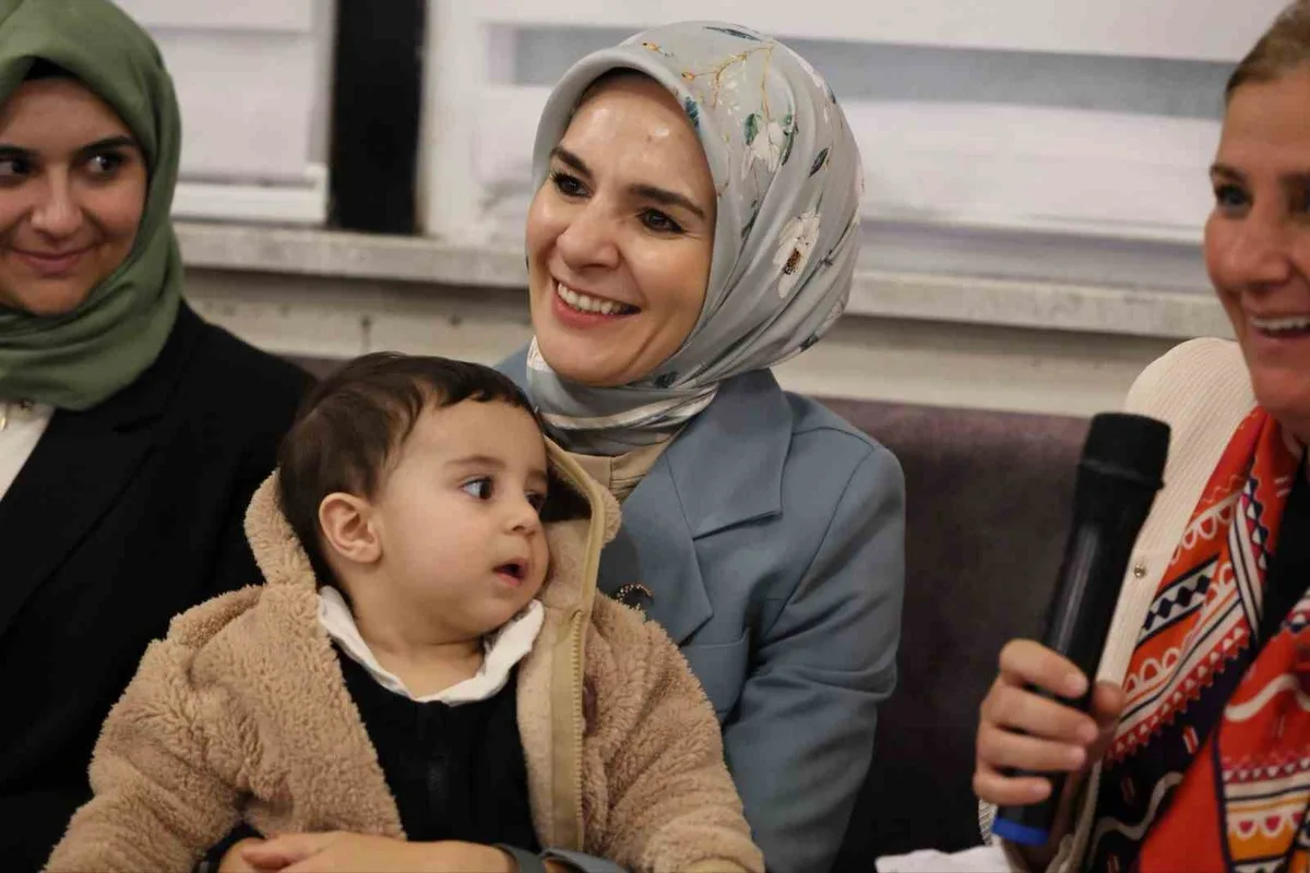 Bakan Göktaş, Afyonkarahisar Sultandağı’ndaki Anne Kız Buluşması’nda yer aldı