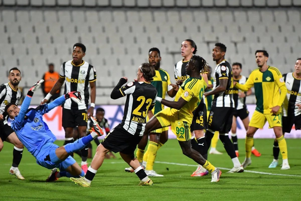 Manisa FK, Esenler Erokspor'la 1-1 berabere kalıp galibiyet hasretini 8 maça çıkardı
