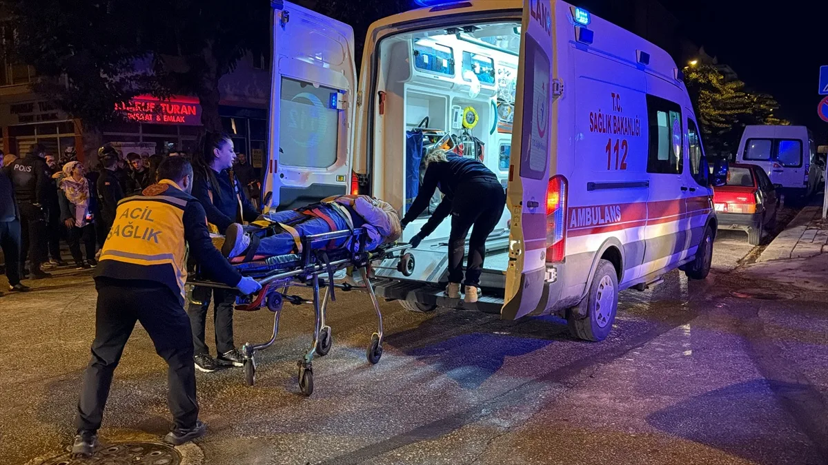 Eskişehir Tepebaşı'nda çarpışan 2 motosikletin sürücüleri yaralandı