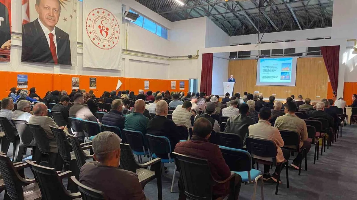 Sinop Türkeli'de İlçe Müftüsü Dr. Göncü, camilerin sosyal hayattaki rolünü anlattı