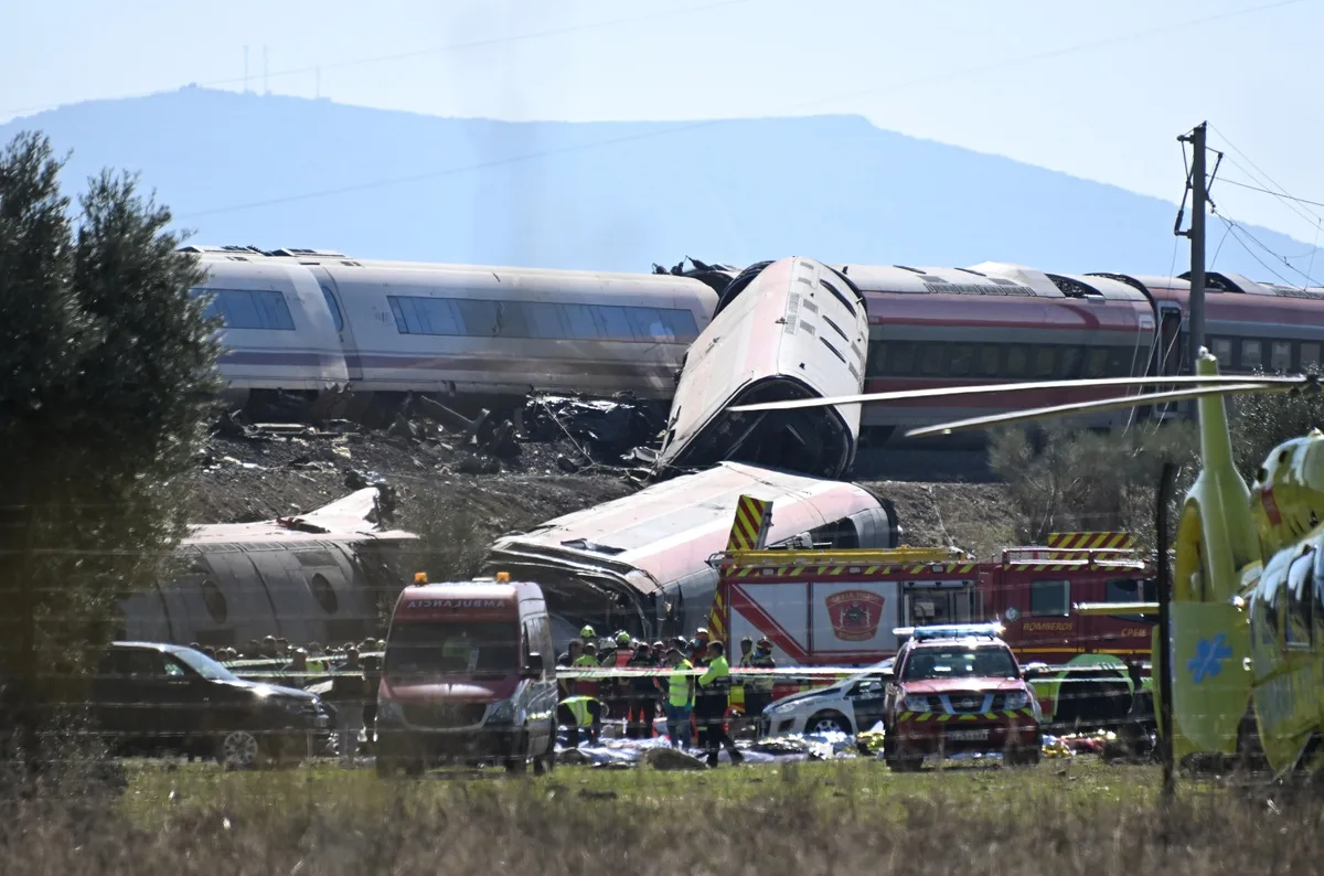 Toledo'daki tren kazasında 68 kişi ölünce İspanya'da 3 günlük ulusal yas başladı