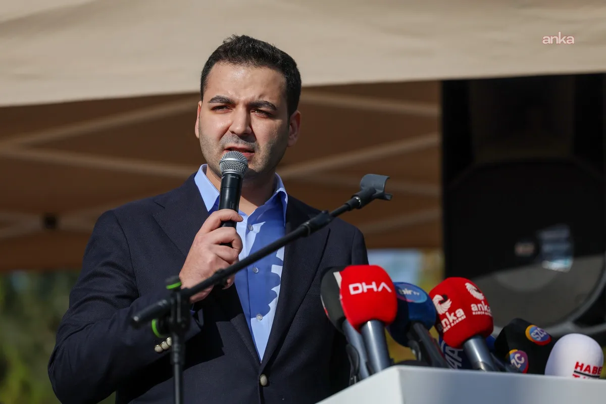 YENİ Parti Gençlik Kolları Genel Başkanı Cem Aydın, sınav ücretleri kaldırılsın dedi