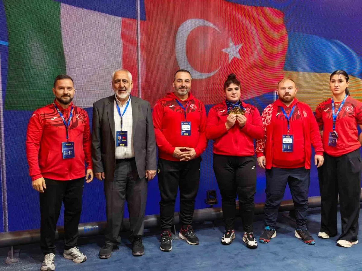 Tuana Süren, Durres'te 3 altın madalyayla Avrupa şampiyonu oldu
