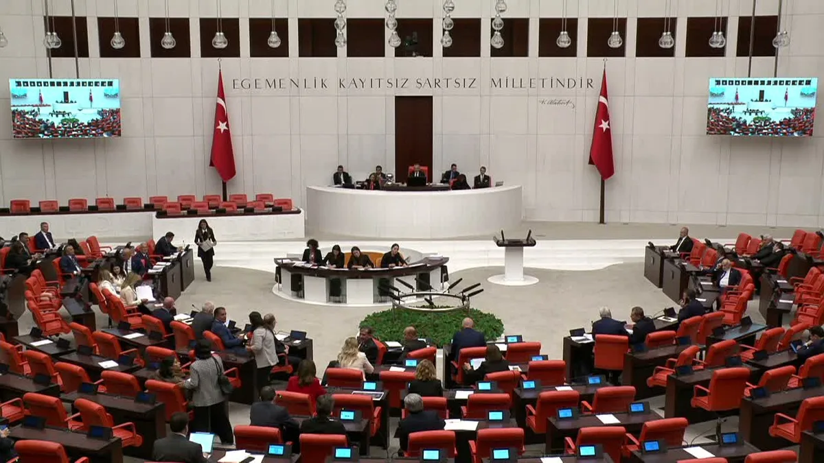 Rızvanoğlu, Boğaziçi'ndeki yemekhane zamlarını TBMM'de gündeme getirdi