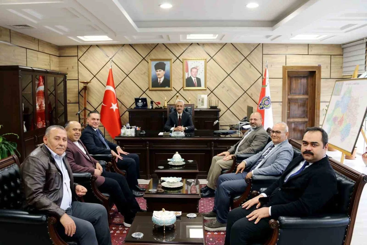 Kütahya OSB heyeti, İl Emniyet Müdürü Tandoğan’a hayırlı olsun ziyaretinde bulundu