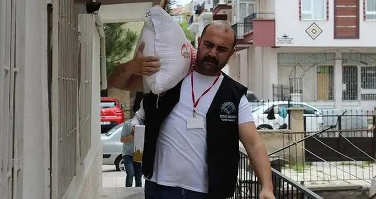 'Ankara Abisi' ne iş yapıyor? 'Ankara Abisi' Yasin Oyanık'ın mesleği nedir?