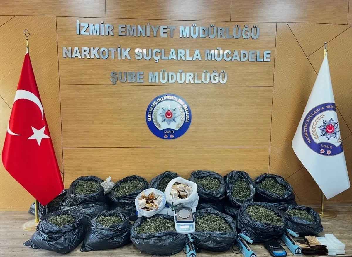 İzmir ve Muğla'da uyuşturucu operasyonunda 12 şüpheli gözaltına alındı