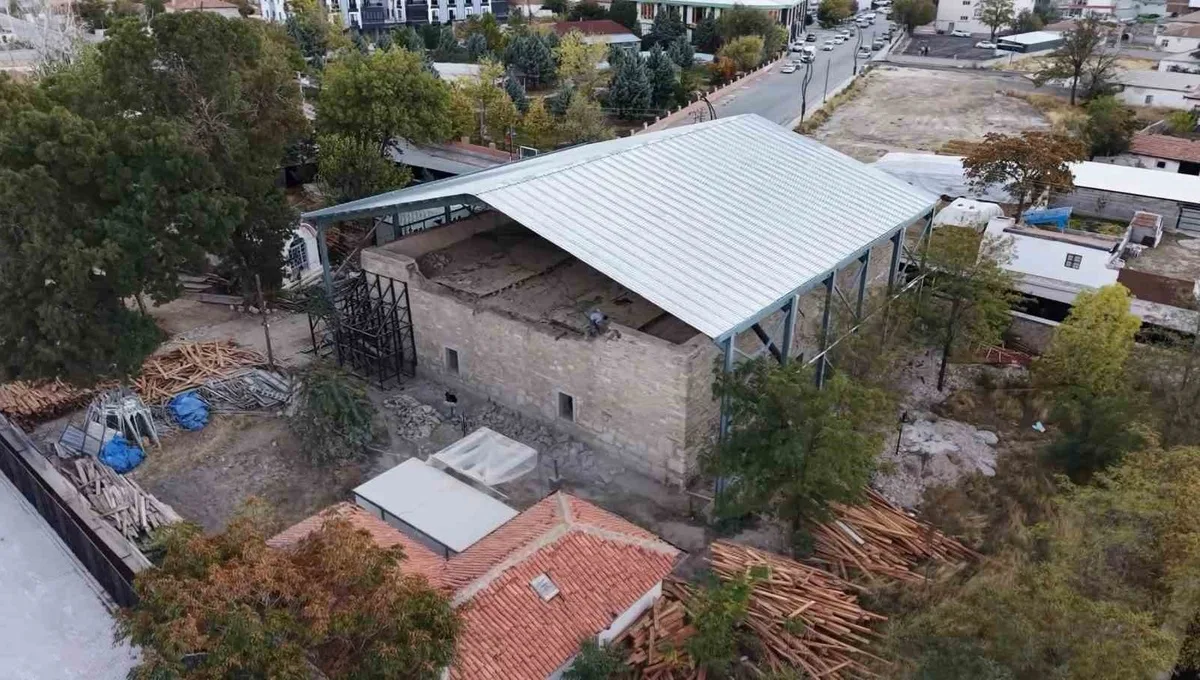Aksaray Eskil'de restorasyonu süren tarihi Ulu Cami 7 yıldır ibadete kapalı kaldı