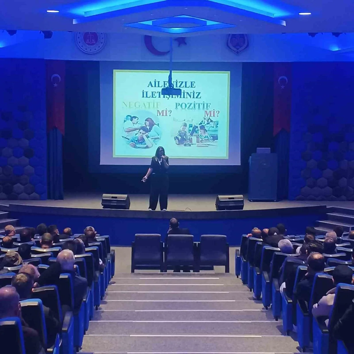 Eskişehir'de 190 tutuklu ve hükümlüye aile içi iletişim semineri verildi