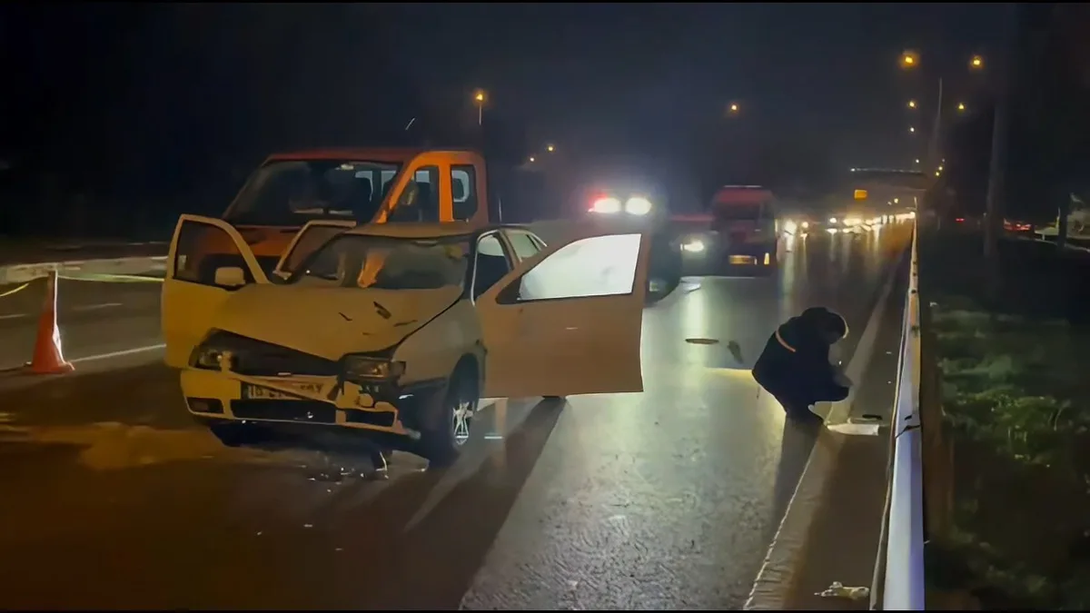 Bursa'da yolun karşısına geçmek isteyen yaya, otomobilin çarpmasıyla hayatını kaybetti