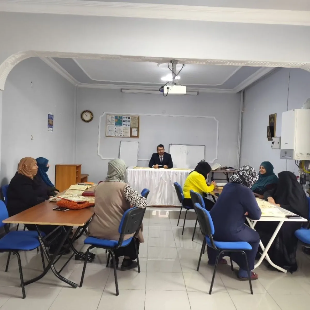 Bayburt Aydıntepe'de Müftü Koyuncu Kur'an kurslarında kadınlarla buluştu