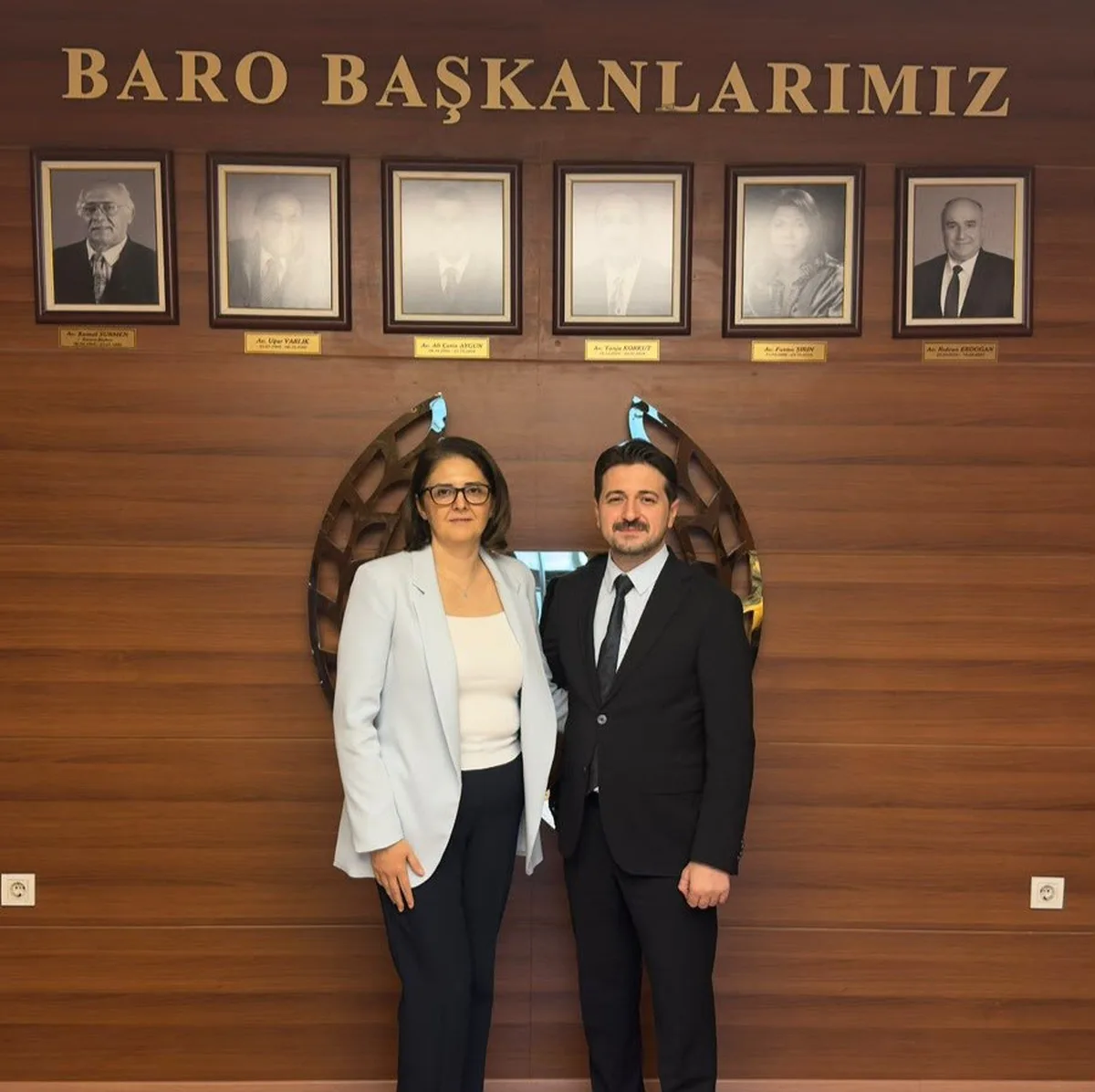 Av. Sibel Şirin, Karabük Barosu başkanlığını Emrah Köklü'den devraldı