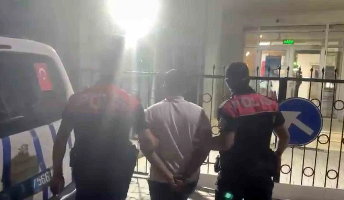İzmir'de 14 yıl 10 gün hapis cezası olan firari Yunus timleri tarafından yakalandı