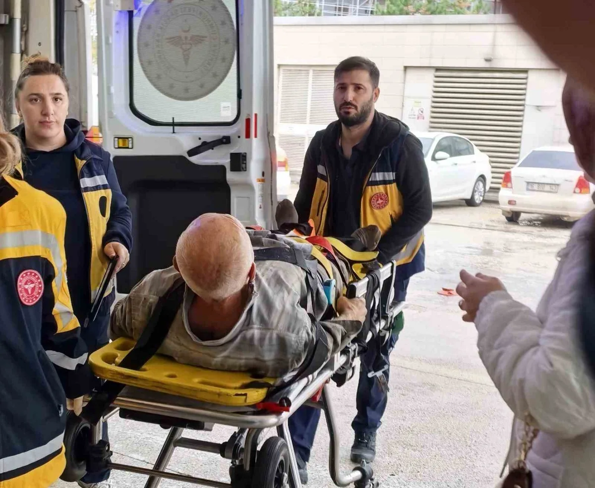 Bursa'nın İnegöl ilçesinde fabrikada düşen yük asansörü bakım ustasını yaraladı
