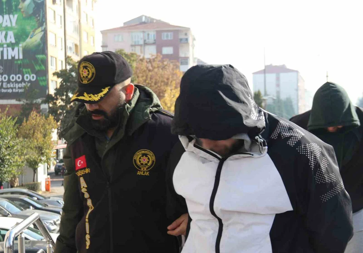 Eskişehir'de fuhuş soruşturmasında 18 şüphelinin tamamı tutuklandı