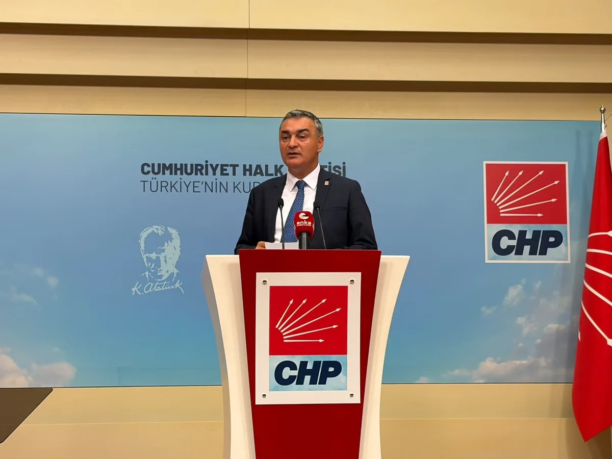 CHP, Boltaç ile iki İBB meclis üyesini kesin ihraç talebiyle disipline sevk etti