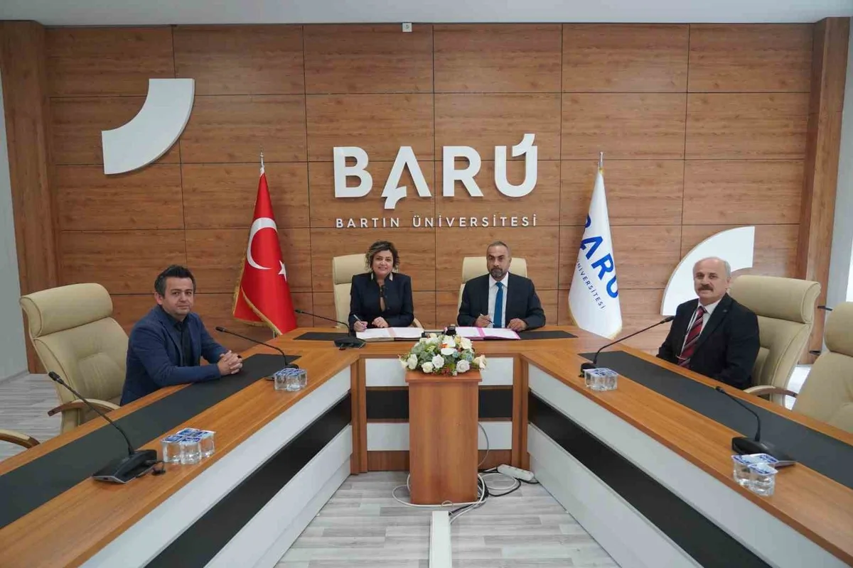BARÜ, Kosova'daki Prizren Ukshin Hoti Üniversitesi ile iş birliği protokolü imzaladı