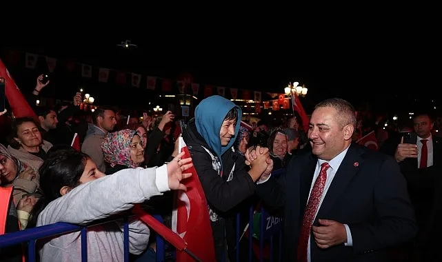 Keçiören’de Cumhuriyet Bayramı Uğur Işılak Konseriyle Kutlandı