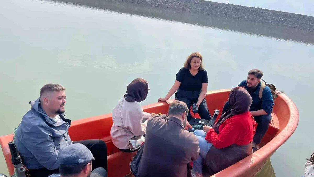Su Ürünleri Fakültesi öğrencileri Demirören Barajı'nda TÜBİTAK projelerini araştırdı