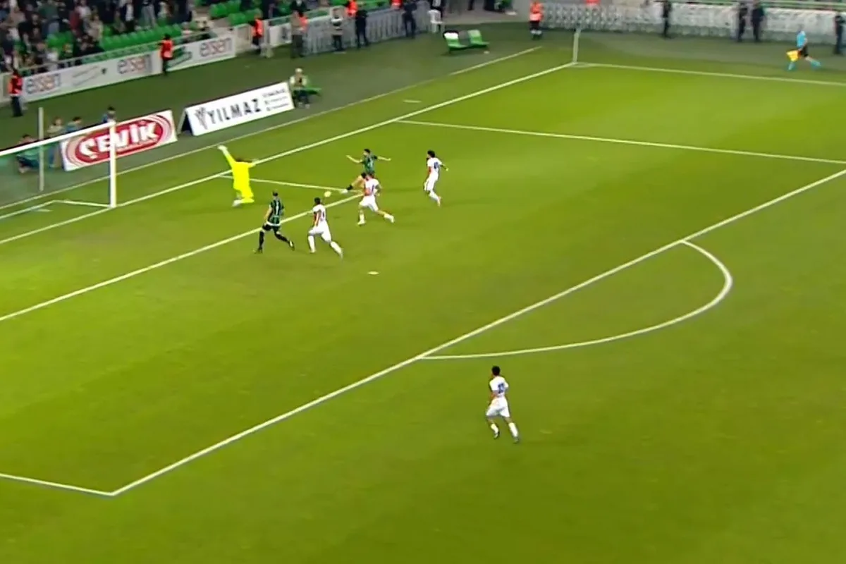 Bu görüntüler 2. Lig'den! İzleyenlerden aynı yorum geldi