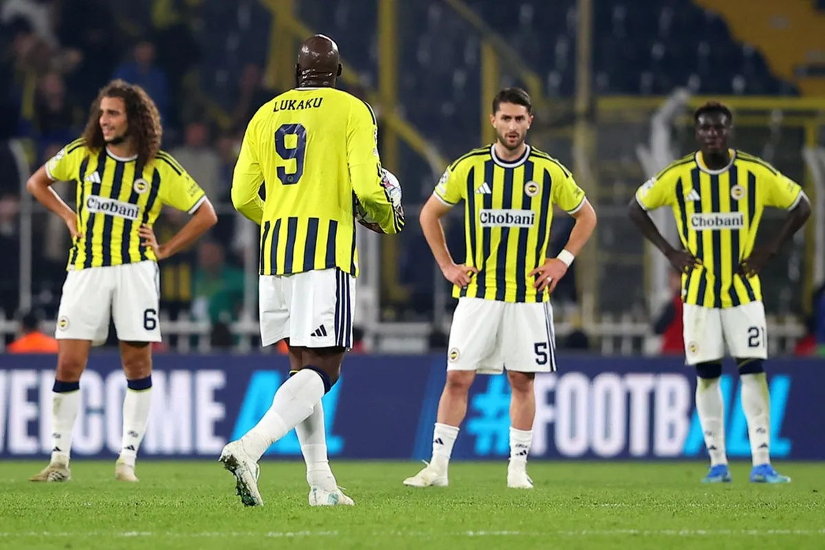 Çek medyasından Fenerbahçe'yi kızdıracak manşet: Öfkeden kudurdular