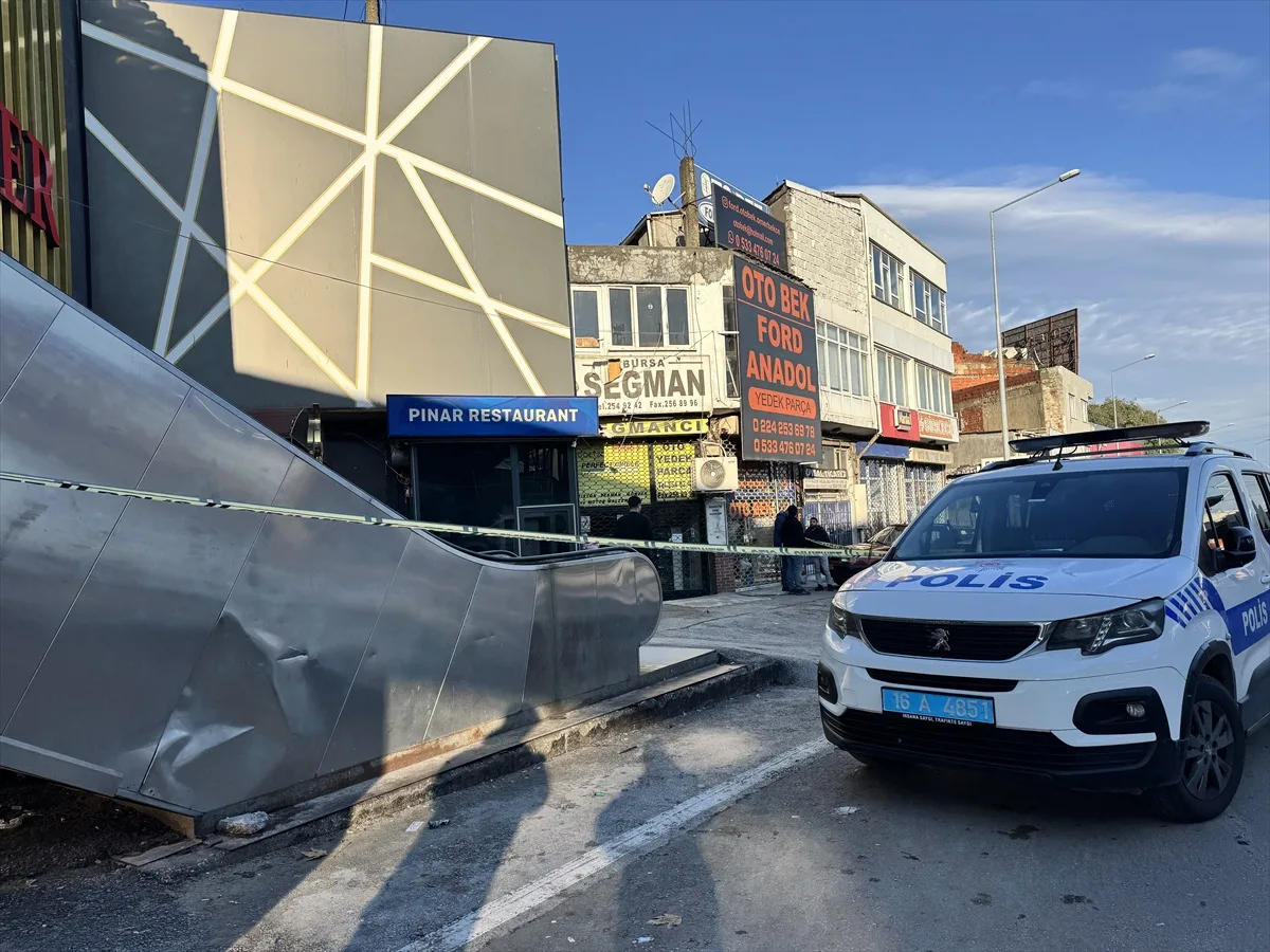 Bursa Osmangazi'de kurşunlanan iş yerindeki saldırıya ilişkin zanlılar aranıyor