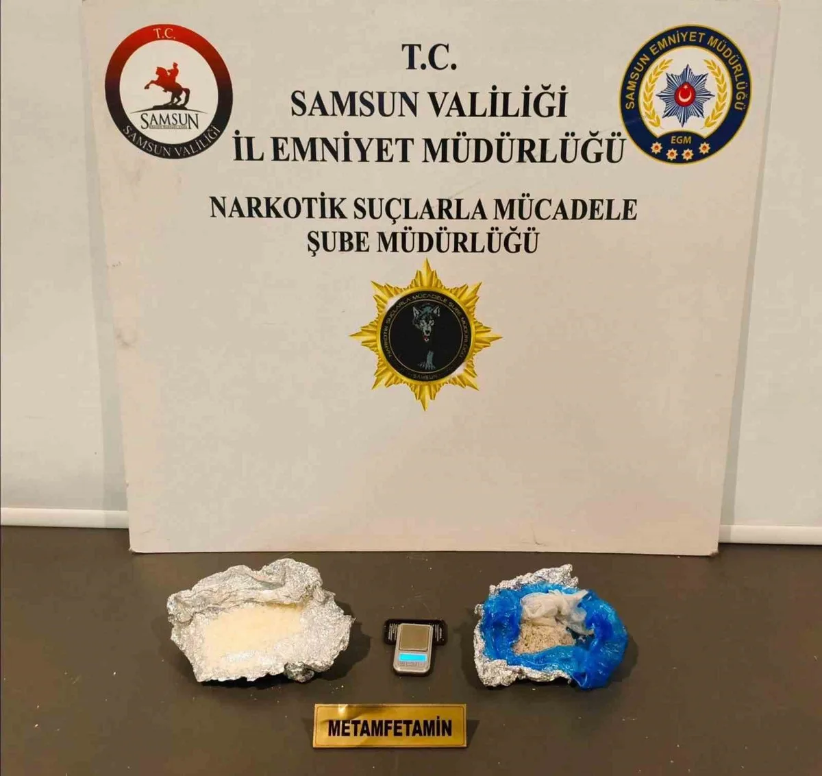Samsun'da 3 narkotik çalışmasında uyuşturucu ve para ele geçirildi, 1 kişi yakalandı