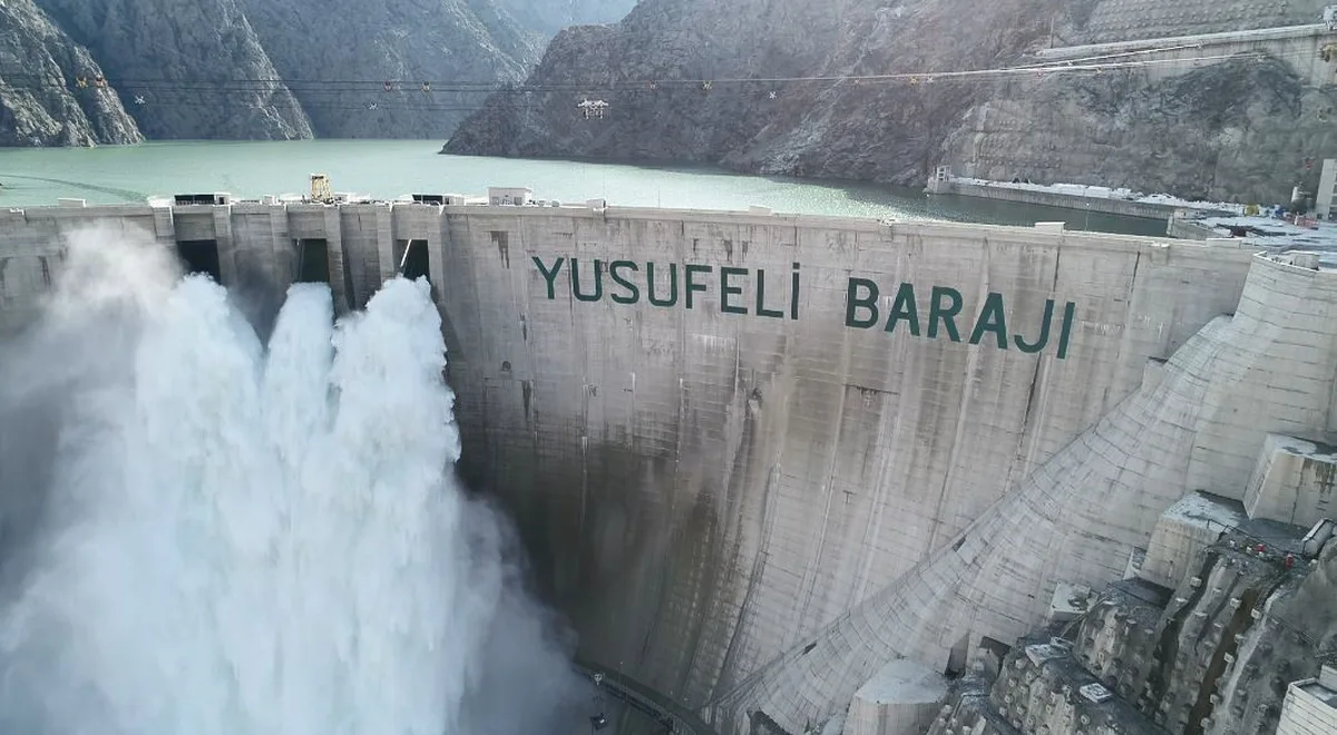 Yusufeli Barajı kurak 2025'te rekor üretti, dört barajın üretimini yüzde 10 artırdı