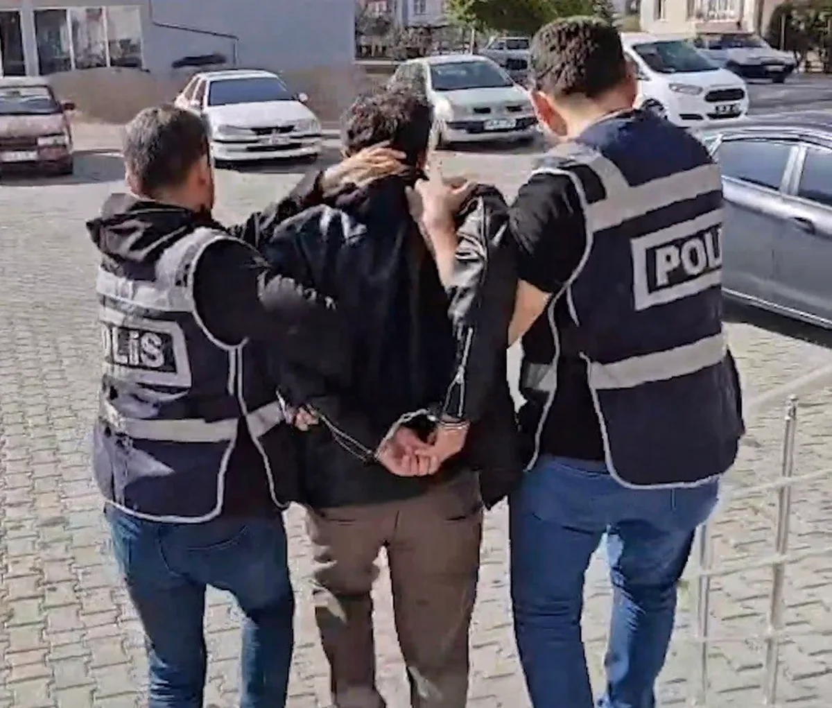 Silahlı yağma suçundan 36 yıl 3 ay hapis cezası bulunan şahıs Kayseri'de yakalandı