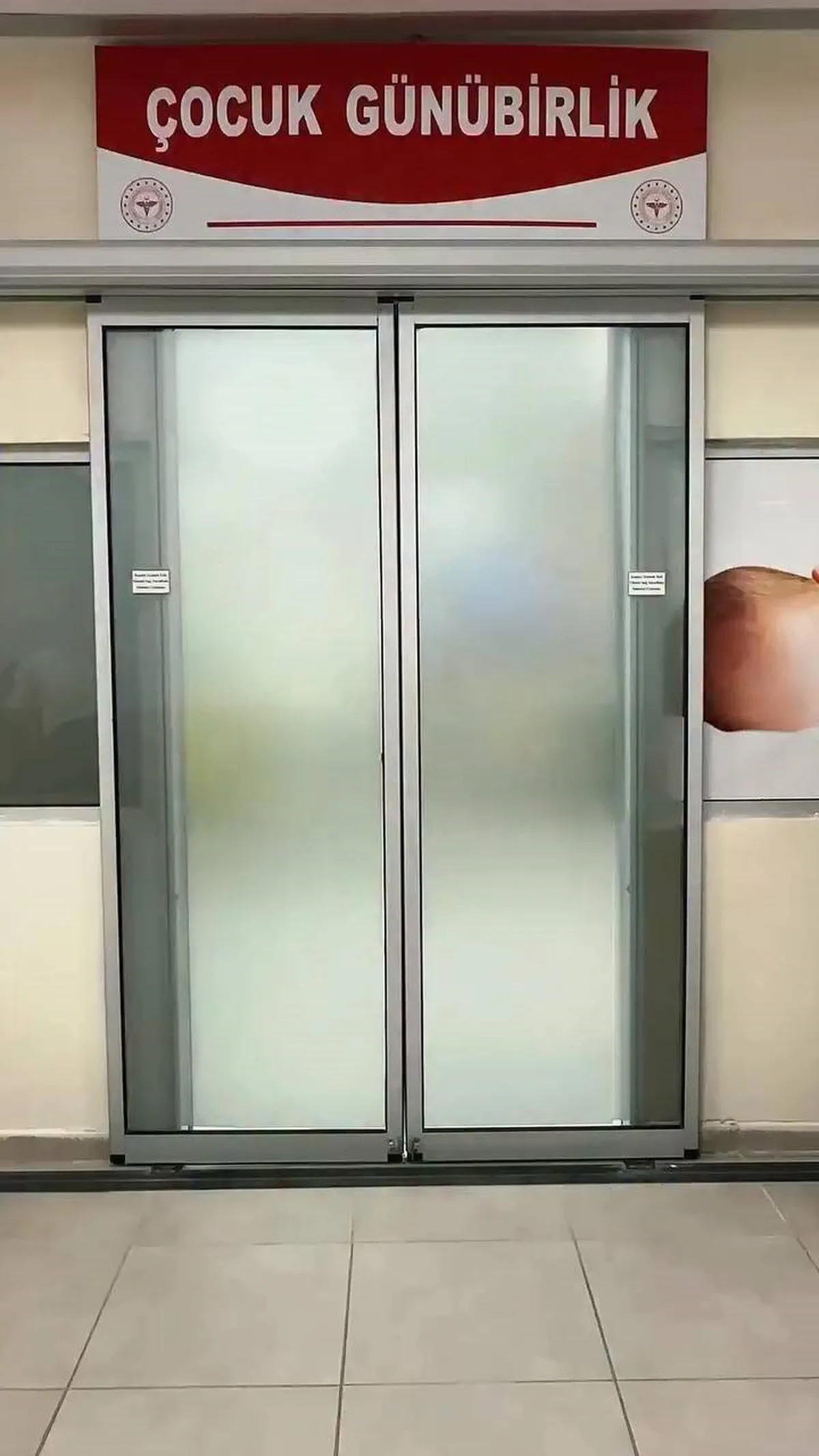 Sinop'ta çocuk kan alma ünitesi açıldı, duvarları öğrenciler renklendirdi