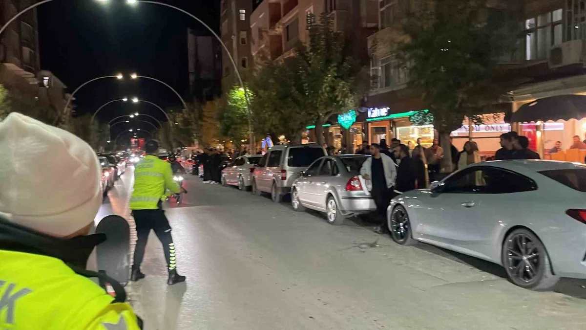 Karaman'da polisten kaçan motosikletli yakalandı ve 320 bin 738 lira ceza aldı