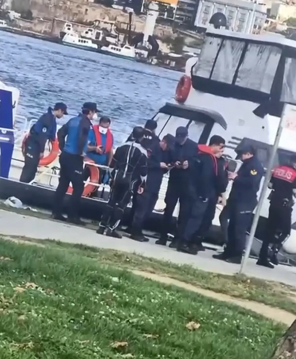 Haliç'te bulunan erkek cesedi 10 gün önce intihar eden 20 yaşındaki kişiye ait çıktı