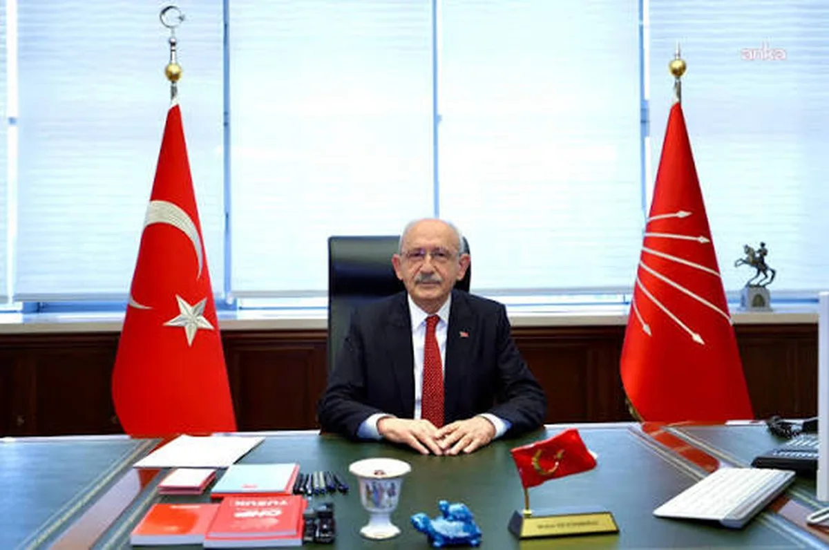 CHP Genel Başkanı Kılıçdaroğlu, Ahmet Taner Kışlalı'yı 27'nci yılında andı
