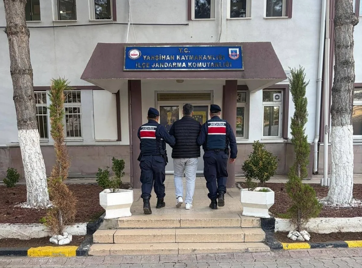 Kırıkkale'de hakkında 2 yıl 6 ay hapis cezası kesinleşen hükümlüyü jandarma yakaladı