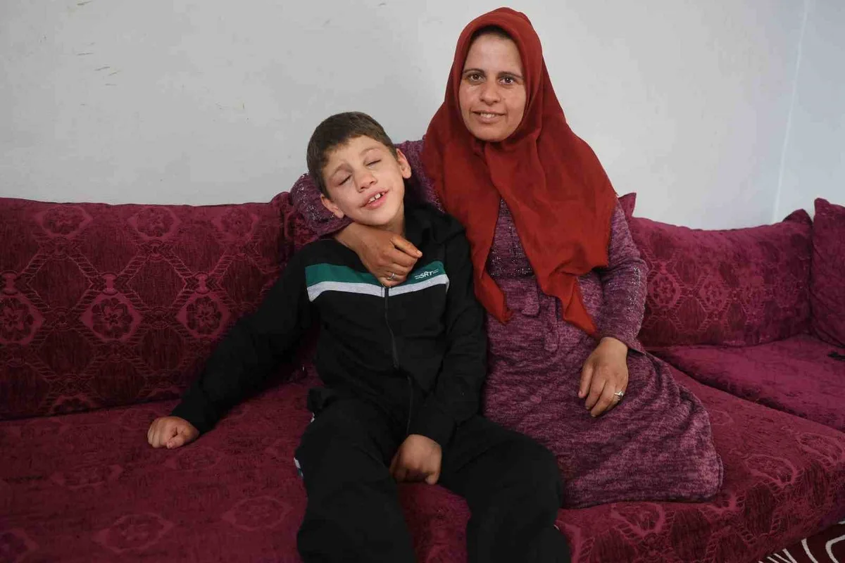 Hataylı 8 yaşındaki çocuk, Ankara'daki özel hastanede göz ameliyatı oldu