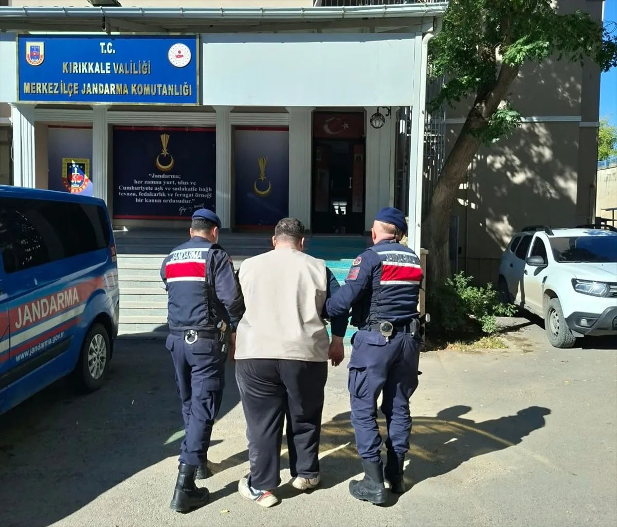 Kırıkkale'de hakkında 2 yıl 13 ay hapis cezası kesinleşen firari hükümlü yakalandı