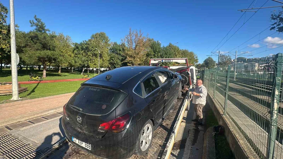 Samsun Canik'teki kazada yaralanan 2 kişi Gazi Devlet Hastanesi'ne kaldırıldı